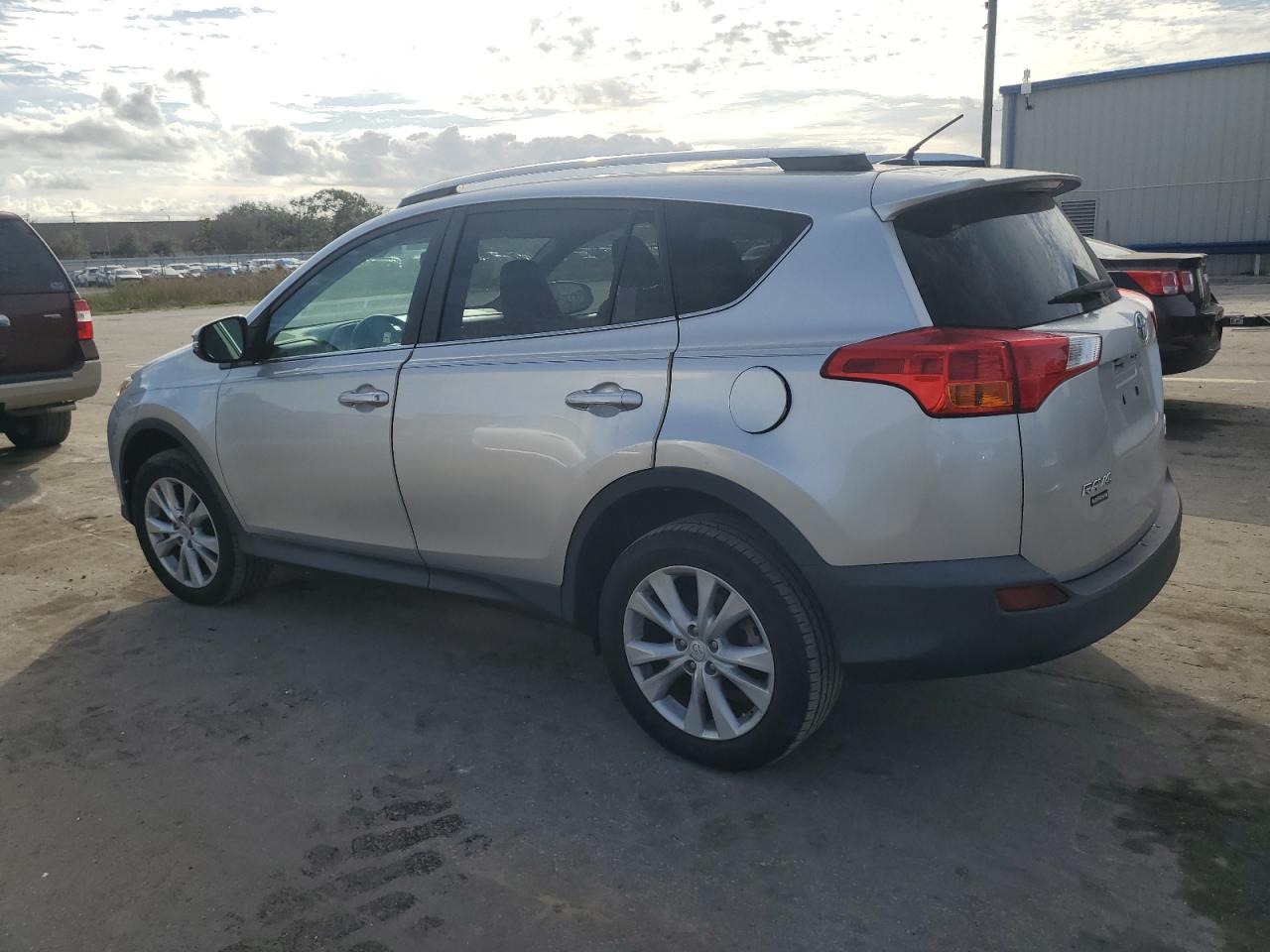 Изображение 2 2013 TOYOTA RAV4 LIMITED 2013 с VIN 2T3DFREV1DW101493