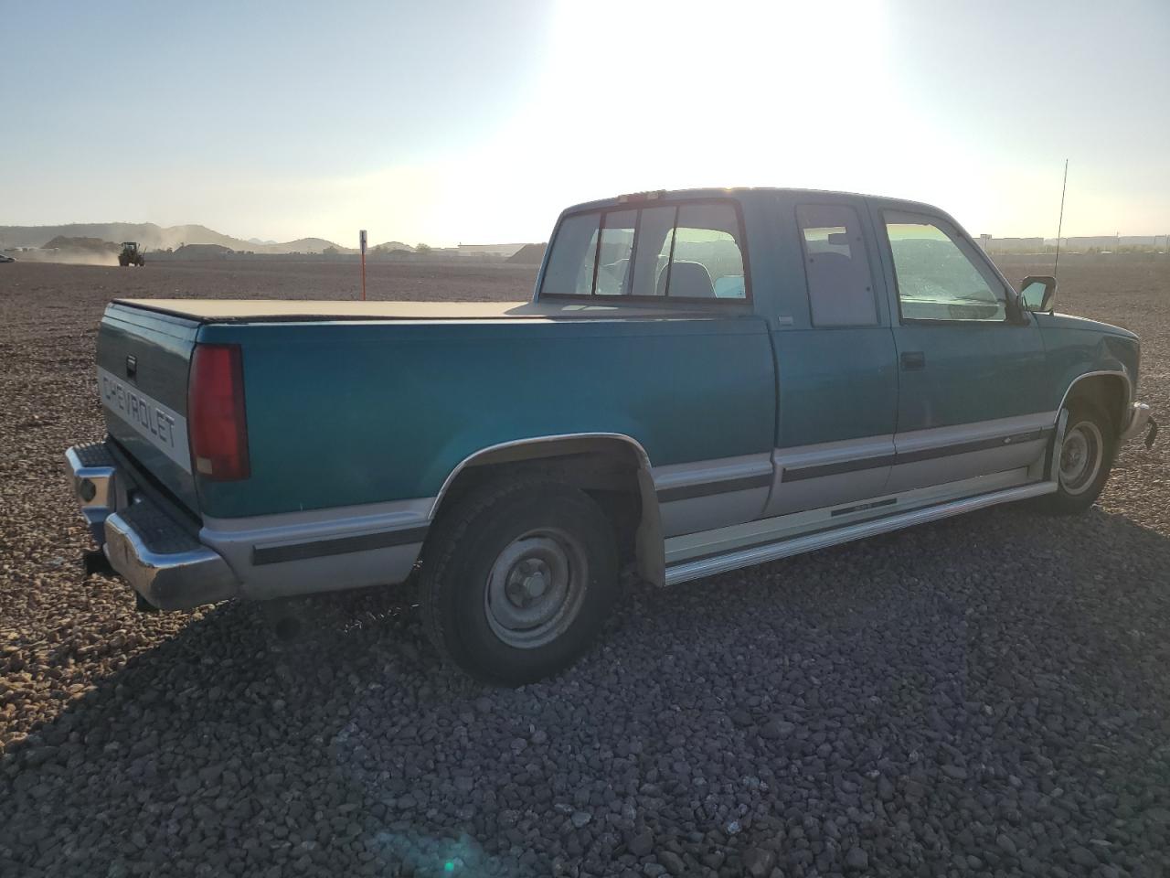 Image 3 of 1994 CHEVROLET GMT-400 C1500 1994 with VIN 1GCEC19KXRE127054