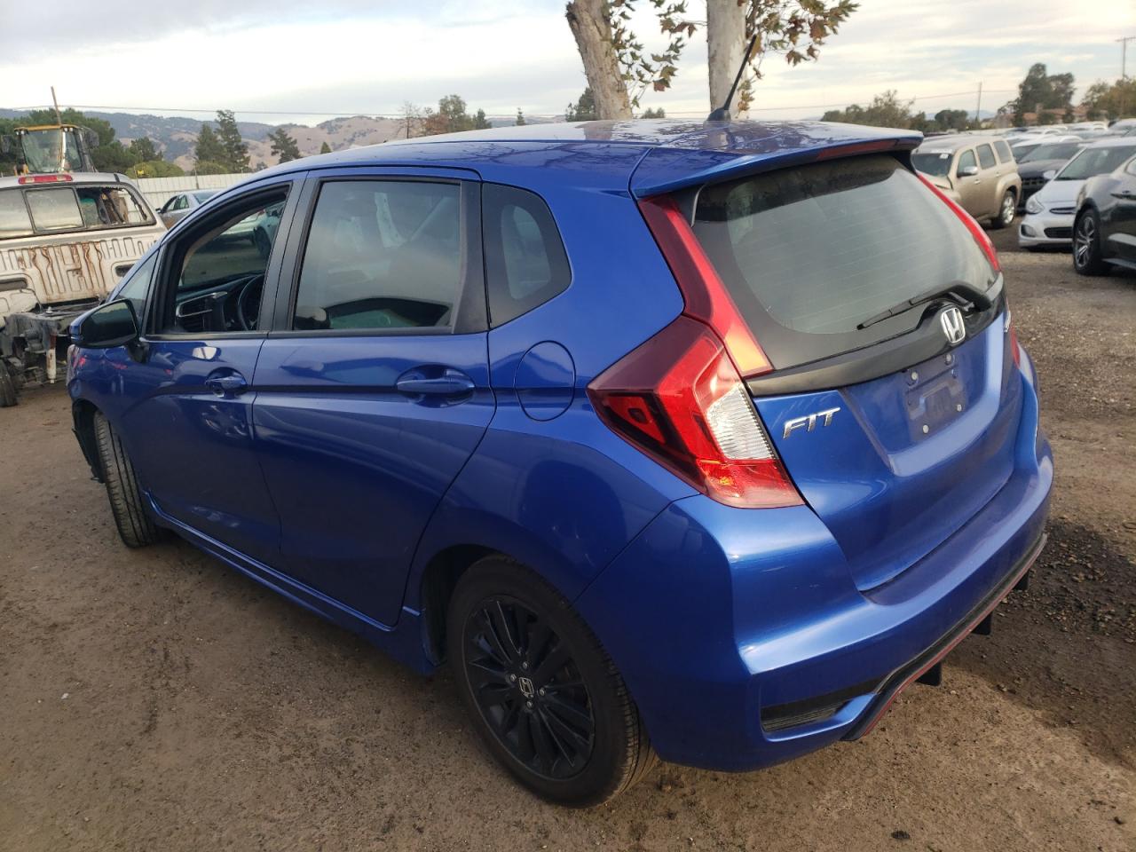 Obraz 2 z 2018 HONDA FIT SPORT 2018 z VIN 3HGGK5H68JM722640