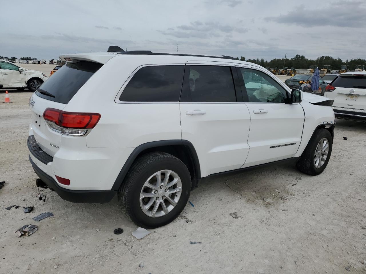 Изображение 3 2021 JEEP GRAND CHEROKEE LAREDO 2021 с VIN 1C4RJFAG6MC650510