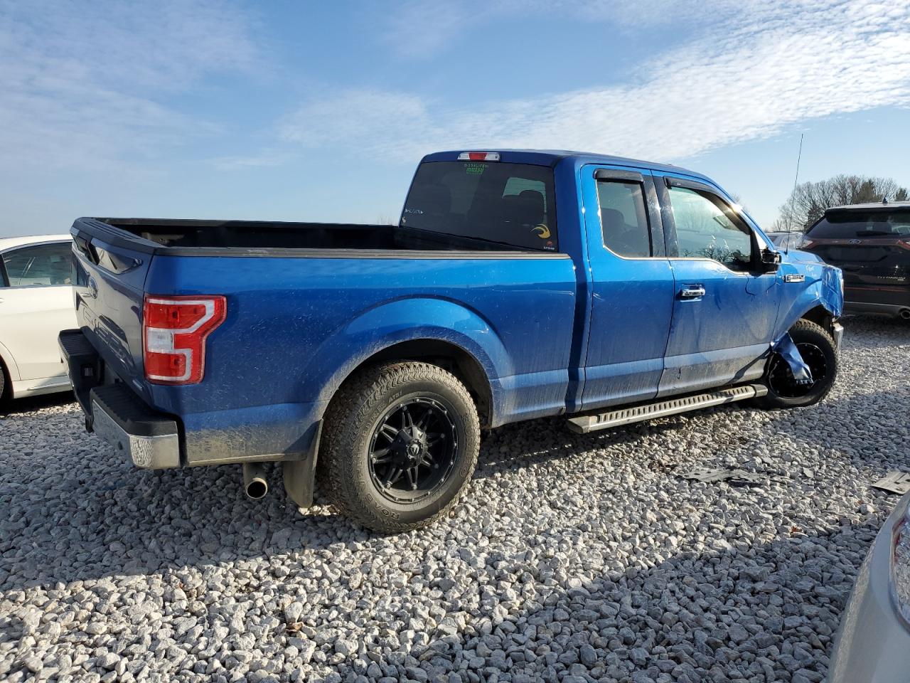 Изображение 3 2018 FORD F150 SUPER CAB 2018 с VIN 1FTFX1EG1JFA16062