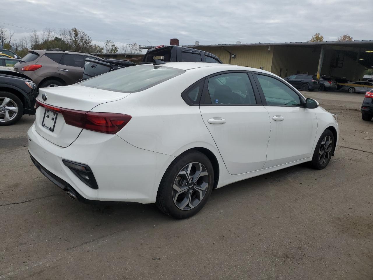 Image 3 of 2020 KIA FORTE FE 2020 with VIN 3KPF24AD7LE174348