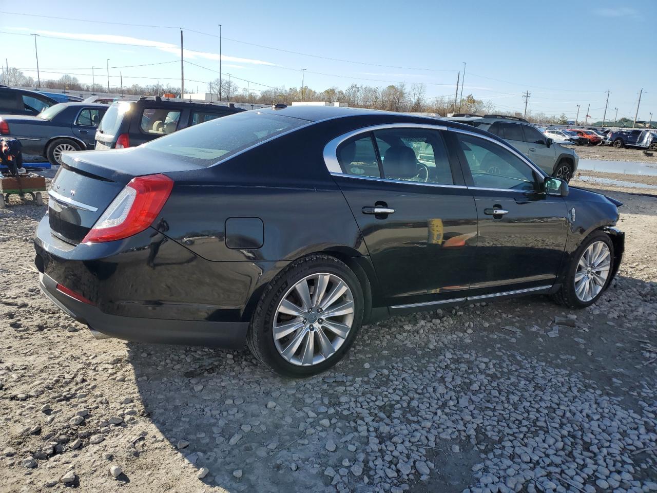 Image 3 of 2016 LINCOLN MKS  2016 with VIN 1LNHL9FT1GG603004
