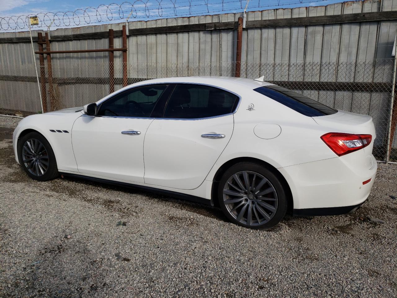 Изображение 2 2017 MASERATI GHIBLI LUXURY 2017 с VIN ZAM57XSL1H1225286