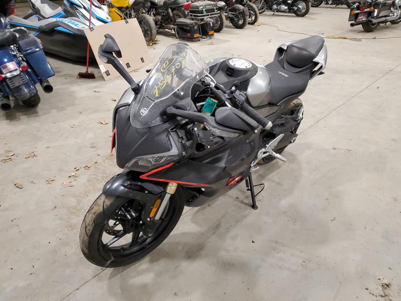 Obraz 2 z 2023 CF MOTO 450SS  2023 z VIN LCEPESLA2P6004901