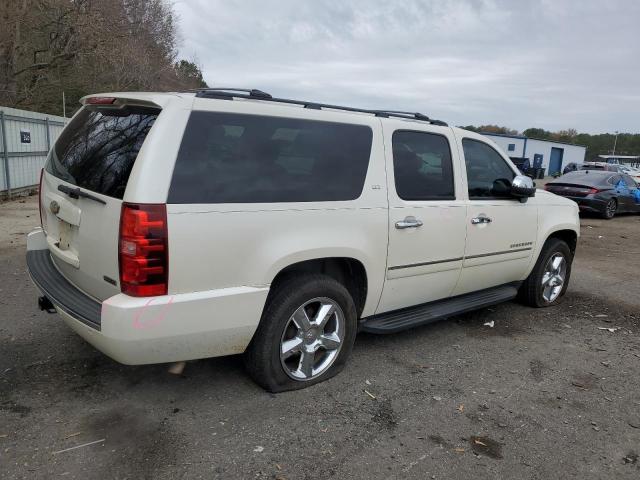 Image 3 of 2011 CHEVROLET SUBURBAN C1500 LTZ 2011 with VIN 1GNSCKE05BR278838