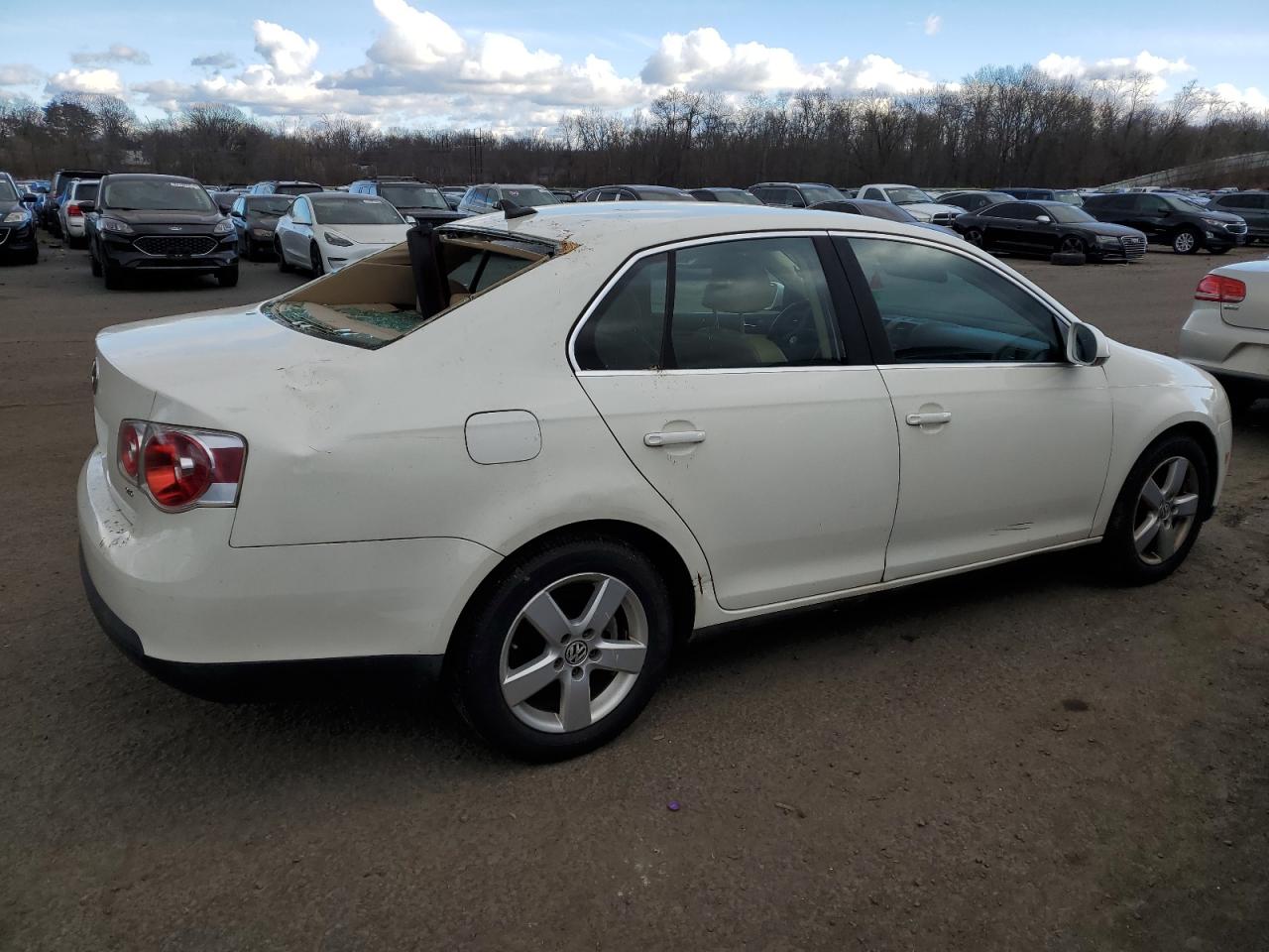 Image 3 of 2008 VOLKSWAGEN JETTA SE 2008 with VIN 3VWRZ71K48M095478