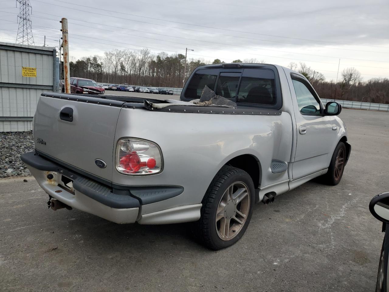 Image 3 of 2004 FORD F150 SVT LIGHTNING 2004 with VIN 2FTRF07364CA64614
