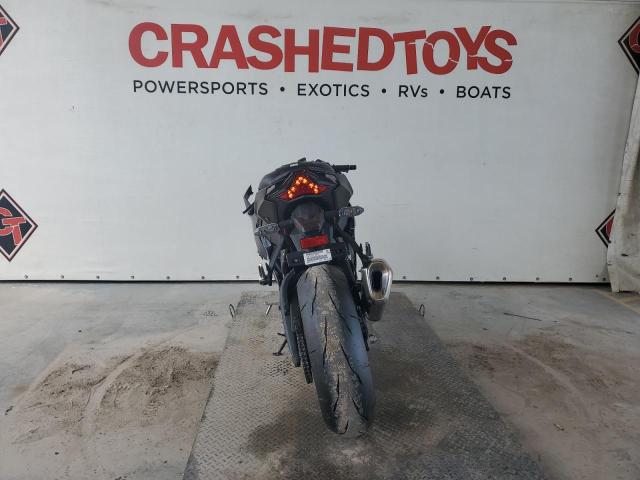 Obraz 3 z 2024 KAWASAKI ZX1002 L 2024 z VIN JKBZXVL17RA011952