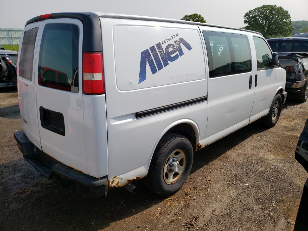 Image 3 of 2008 CHEVROLET EXPRESS G1500  2008 with VIN 1GCFG15X281232011
