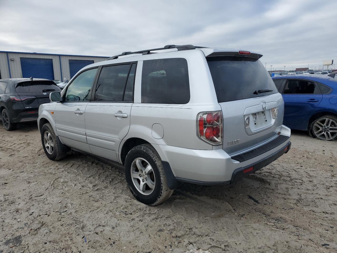 Image 2 of 2007 HONDA PILOT EXL 2007 with VIN 5FNYF28567B036414