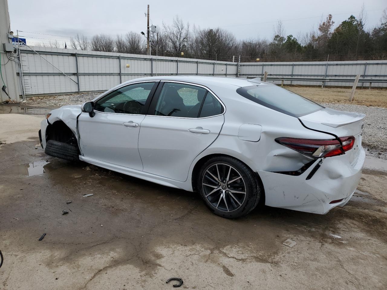Изображение 2 2022 TOYOTA CAMRY SE 2022 с VIN 4T1G11AK8NU005895