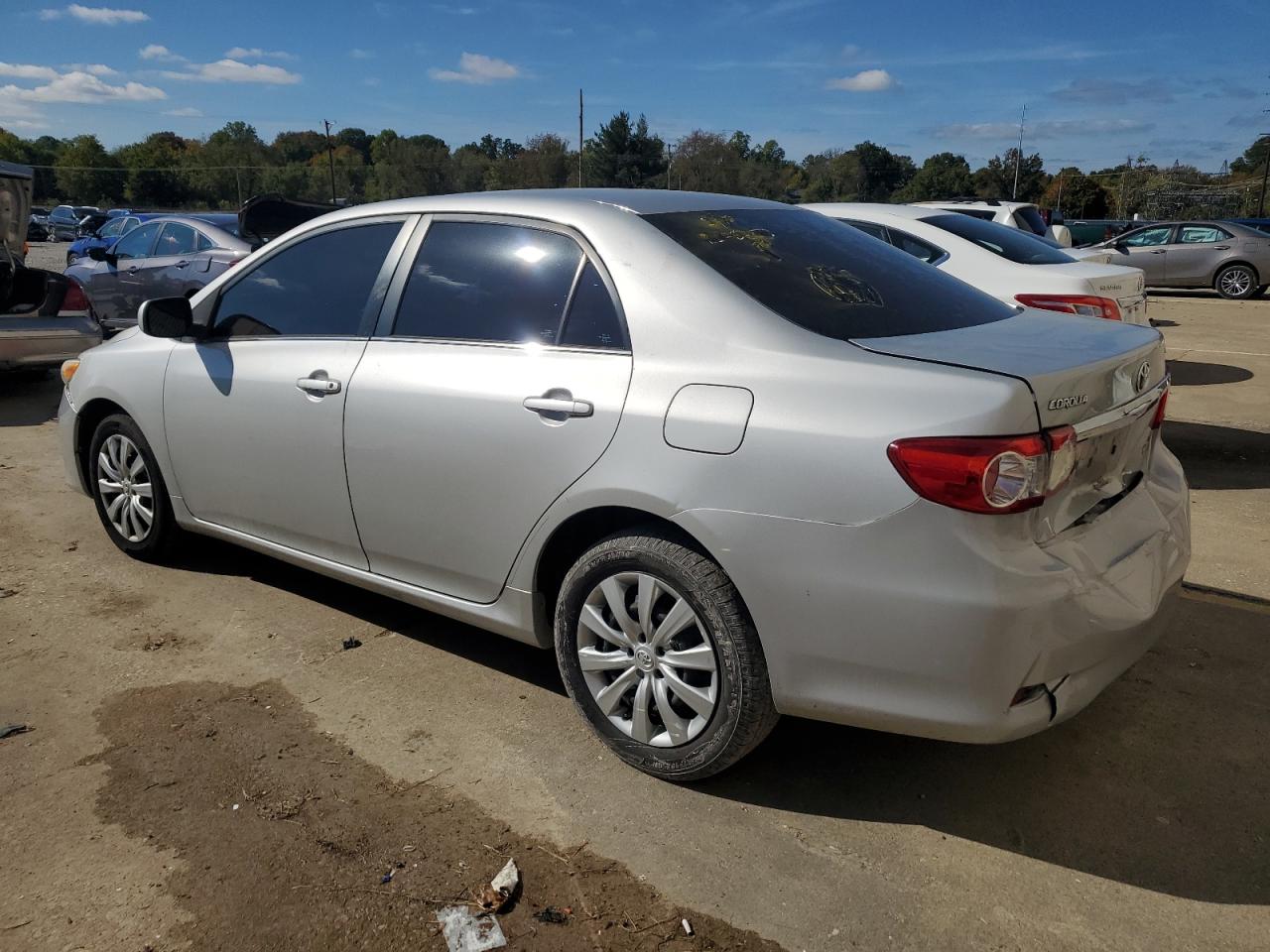 Image 2 of 2013 TOYOTA COROLLA BASE 2013 with VIN 2T1BU4EE0DC999322