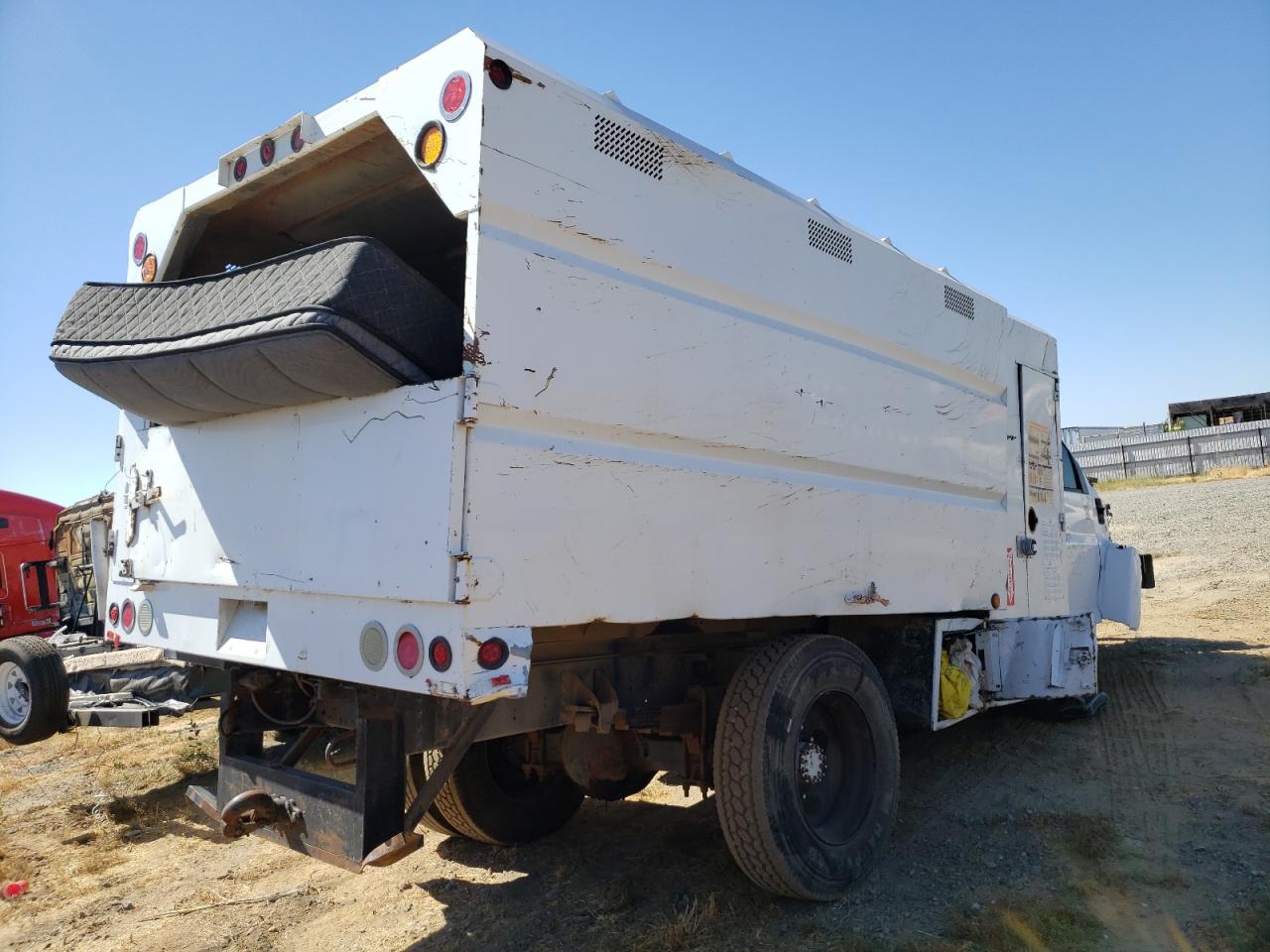 Obraz 3 z 2006 GMC C6500 C6C042 2006 z VIN 1GDJ6C1GX6F409995
