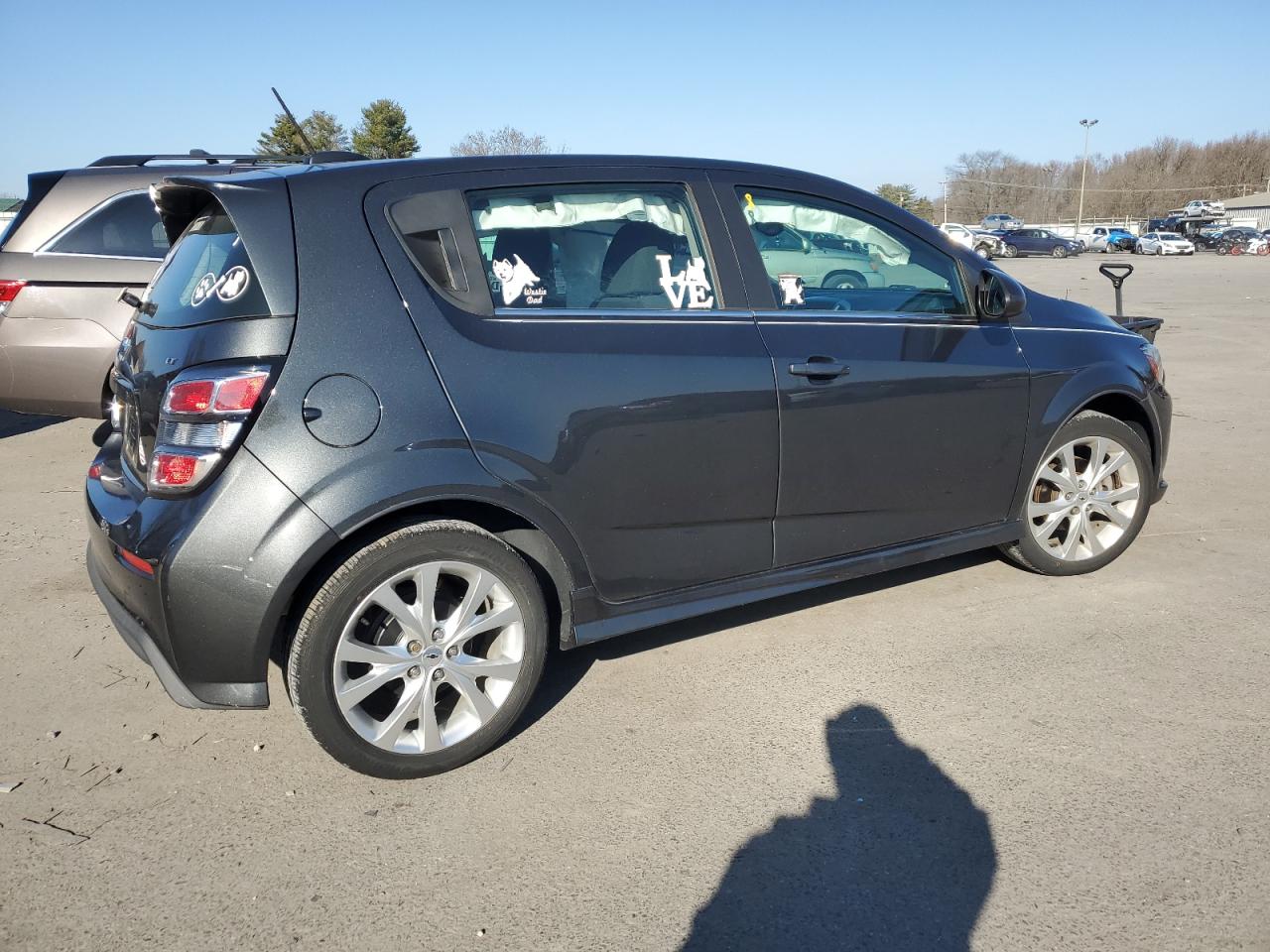 Image 3 of 2018 CHEVROLET SONIC LT 2018 with VIN 1G1JD6SG4J4124863