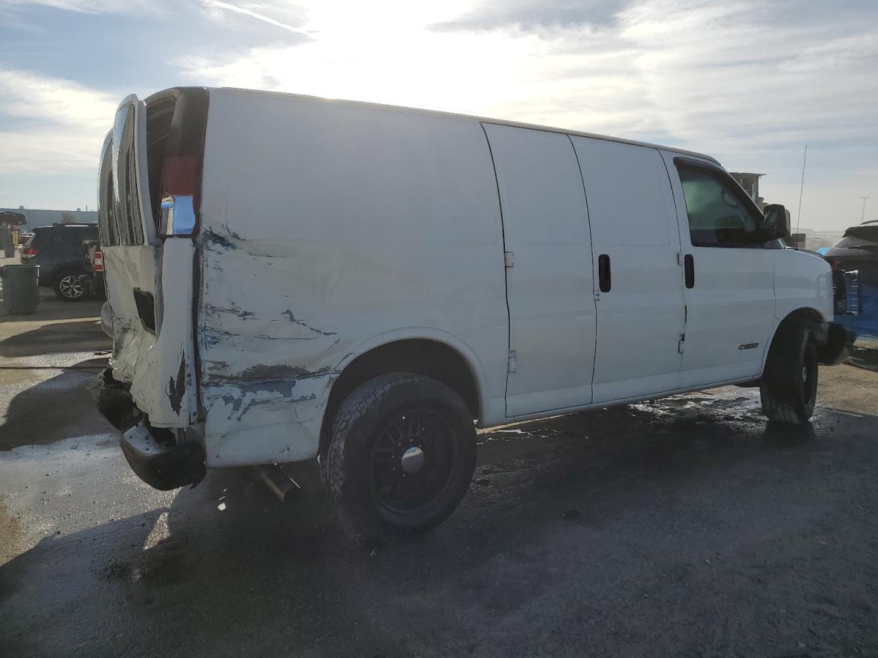 Image 3 of 2005 CHEVROLET EXPRESS G2500  2005 with VIN 1GCGG25VX51125812