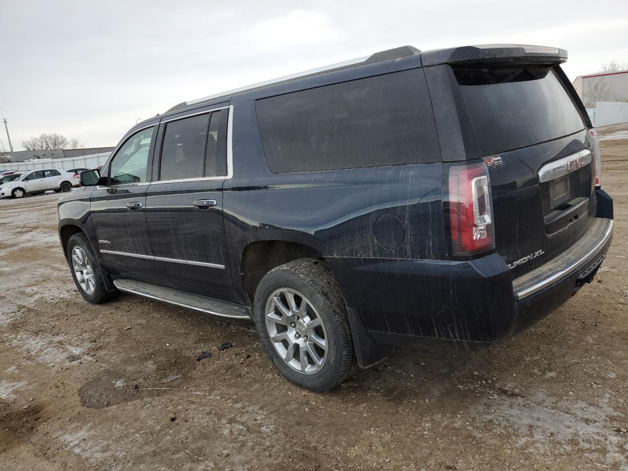 Obraz 2 z 2017 GMC YUKON XL DENALI 2017 z VIN 1GKS2HKJ1HR142800