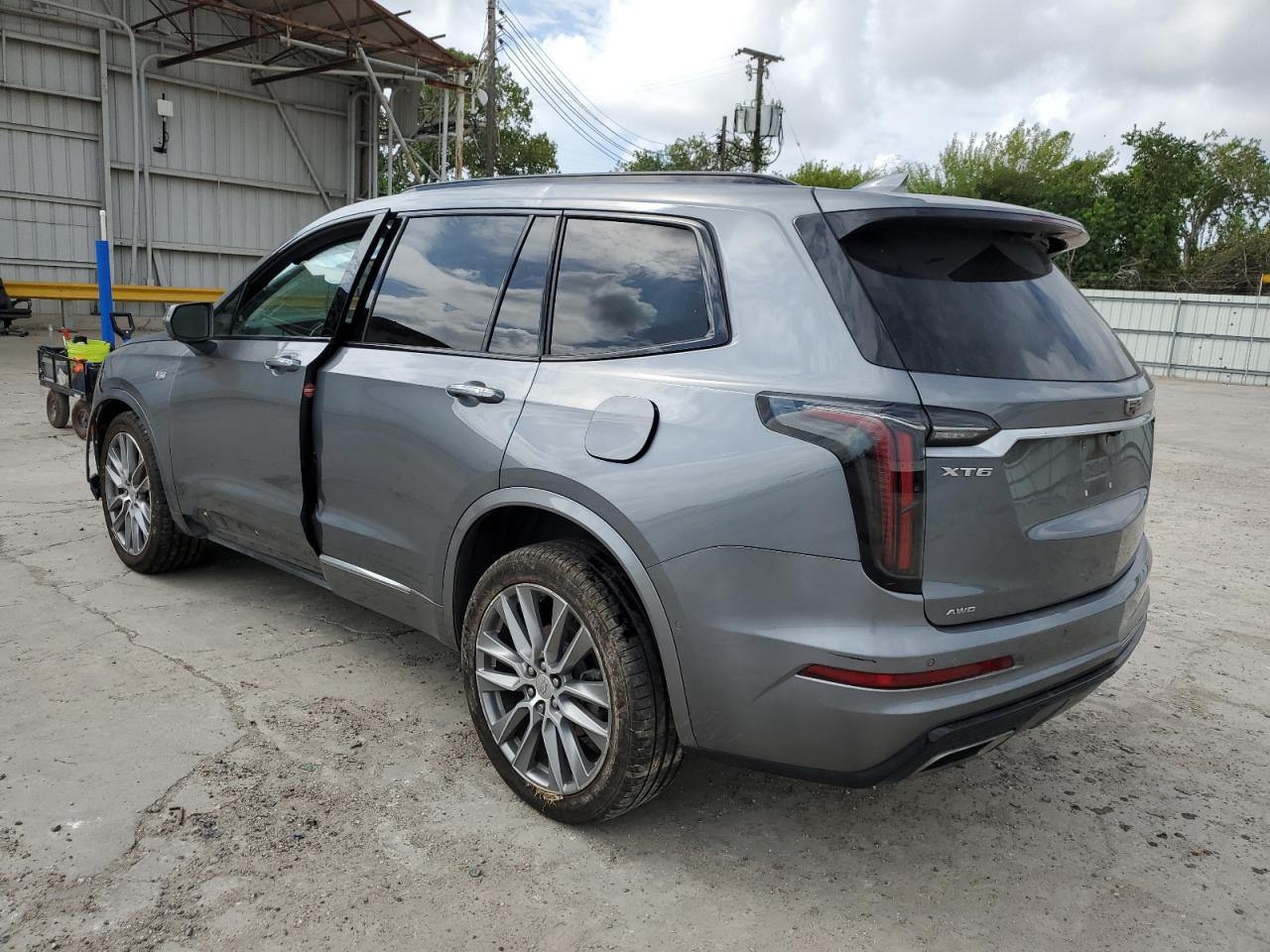 Obraz 2 z 2020 CADILLAC XT6 SPORT 2020 z VIN 1GYKPHRS8LZ129721