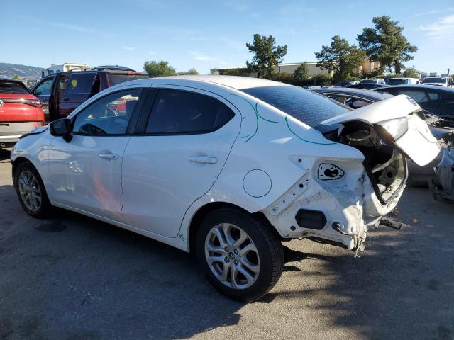 Image 2 of 2017 TOYOTA YARIS IA  2017 with VIN 3MYDLBYV5HY184908