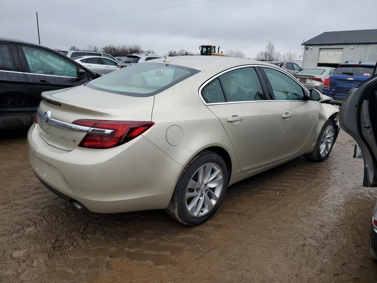 Image 3 of 2014 BUICK REGAL  2014 with VIN 2G4GK5EX4E9239345