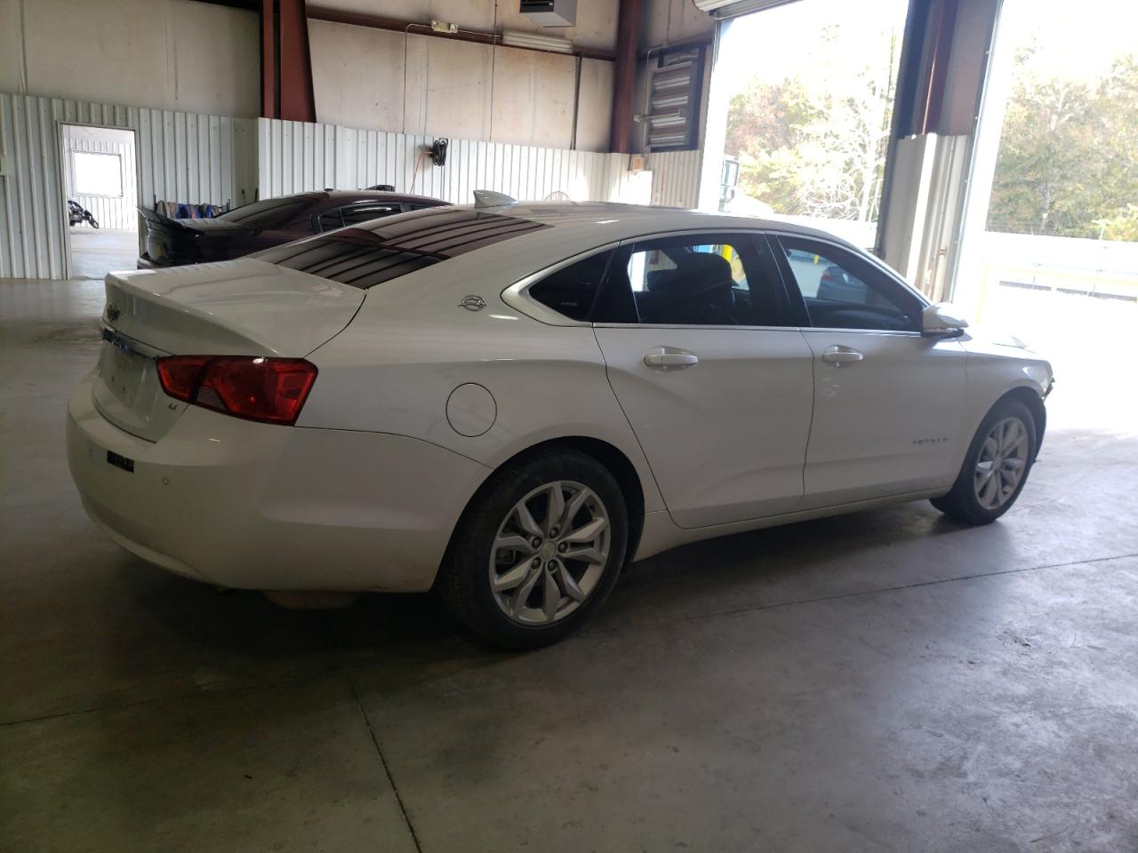 Изображение 3 2017 CHEVROLET IMPALA LT 2017 с VIN 2G1105S30H9190806