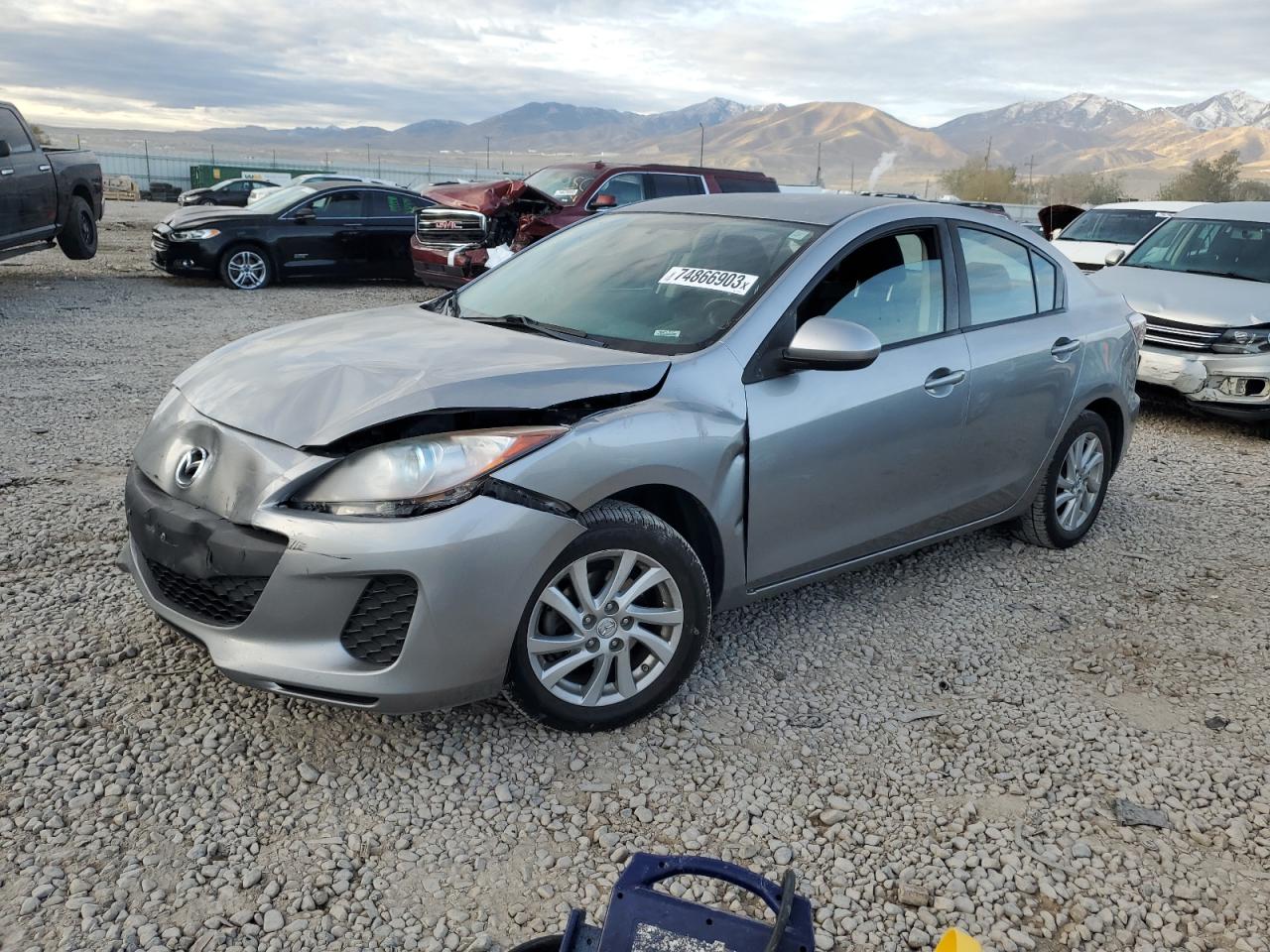 Изображение 1 2012 MAZDA 3 I 2012 с VIN JM1BL1V7XC1557895