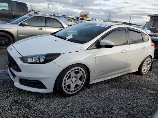 Image 1 of 2017 FORD FOCUS ST 2017 with VIN 1FADP3L93HL210892