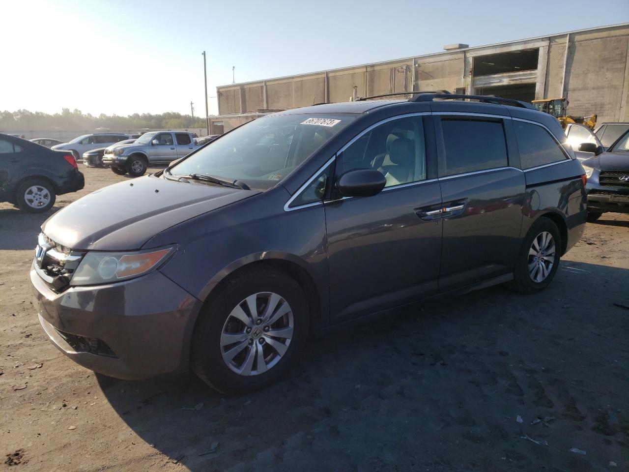 Image 1 of 2016 HONDA ODYSSEY EXL 2016 with VIN 5FNRL5H60GB051269