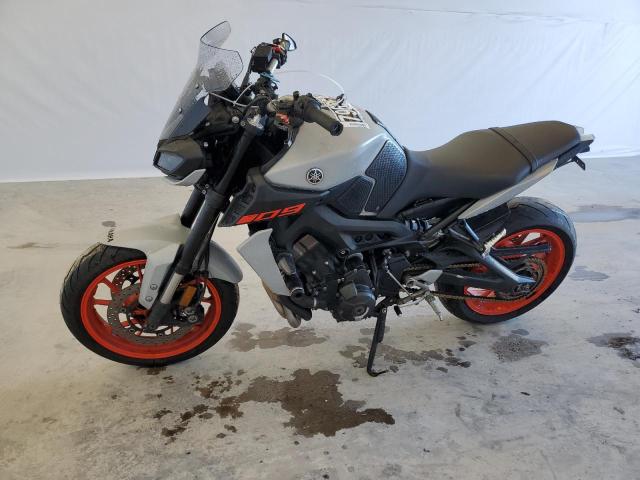 Image 2 of 2019 YAMAHA MT09  2019 with VIN JYARN53E8KA005405