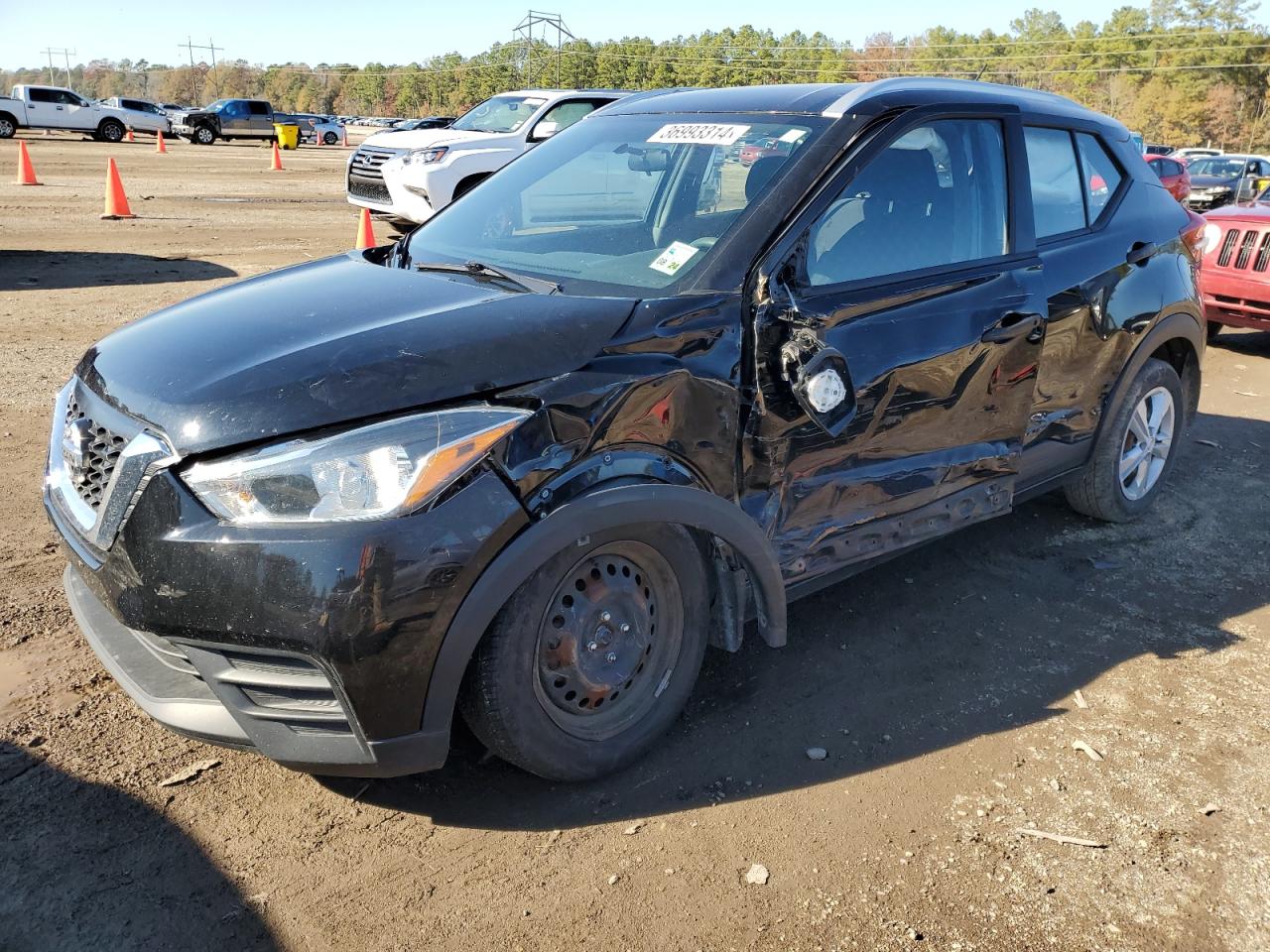 Image 1 of 2018 NISSAN KICKS S 2018 with VIN 3N1CP5CU7JL522393