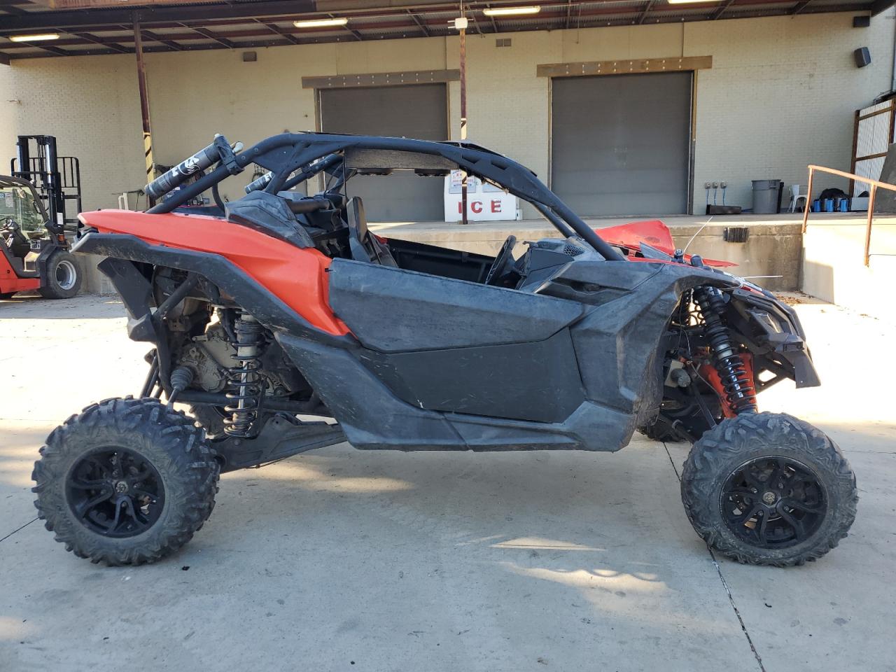 Image 1 of 2020 CAN-AM MAVERICK X3 DS TURBO 2020 with VIN 3JBVGAY47LK001788