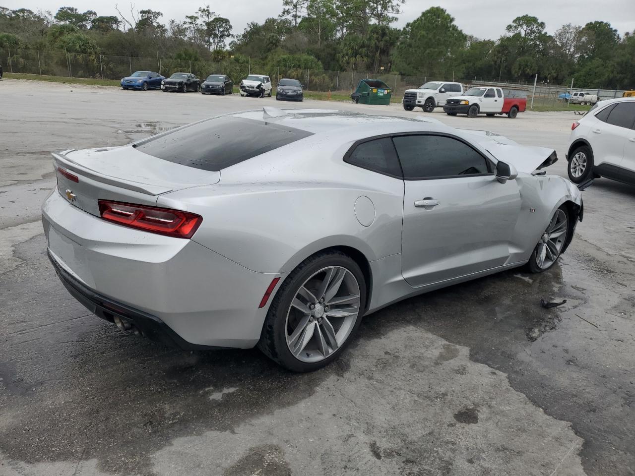 Изображение 3 2017 CHEVROLET CAMARO LT 2017 с VIN 1G1FB1RS0H0120755