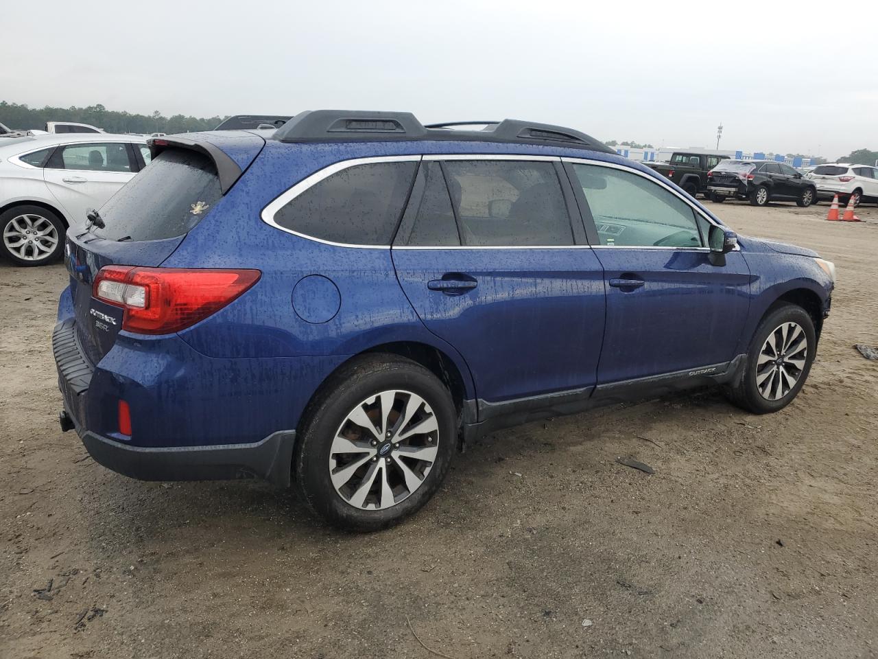 Image 3 of 2015 SUBARU OUTBACK 3.6R LIMITED 2015 with VIN 4S4BSENC8F3304411