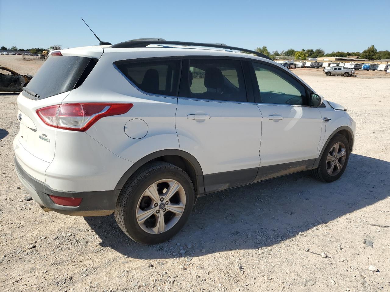 Изображение 3 2016 FORD ESCAPE SE 2016 с VIN 1FMCU0GX5GUA76848