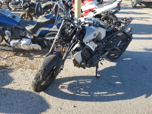 Image 2 of 2020 YAMAHA MT09  2020 with VIN JYARN53E2LA007782