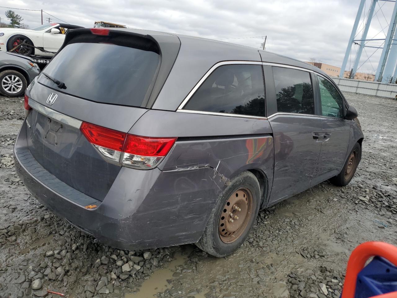 Изображение 3 2015 HONDA ODYSSEY LX 2015 с VIN 5FNRL5H21FB020866