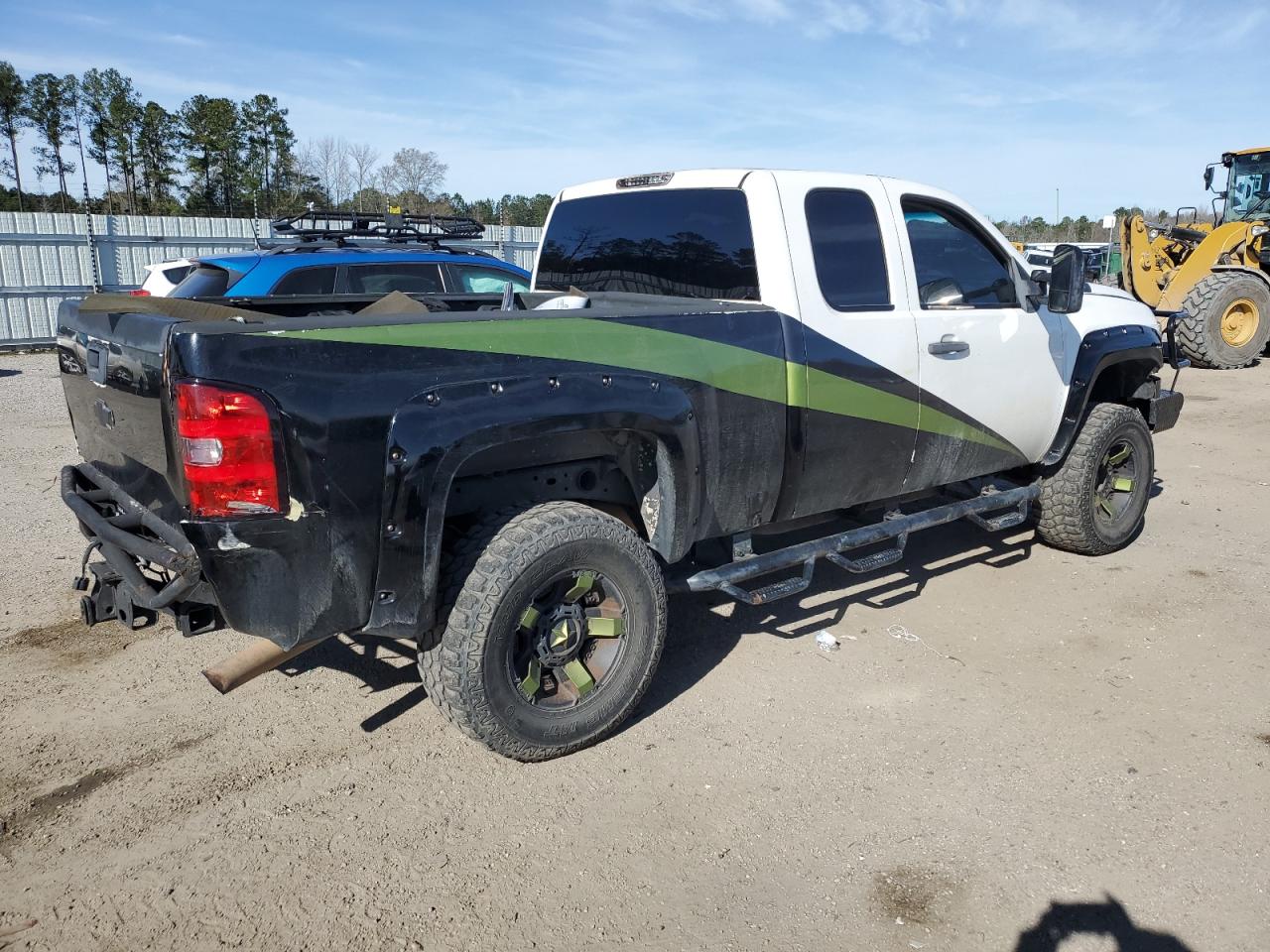 Image 3 of 2013 CHEVROLET SILVERADO K2500 HEAVY DUTY 2013 with VIN 1GC2KVCG3DZ149433