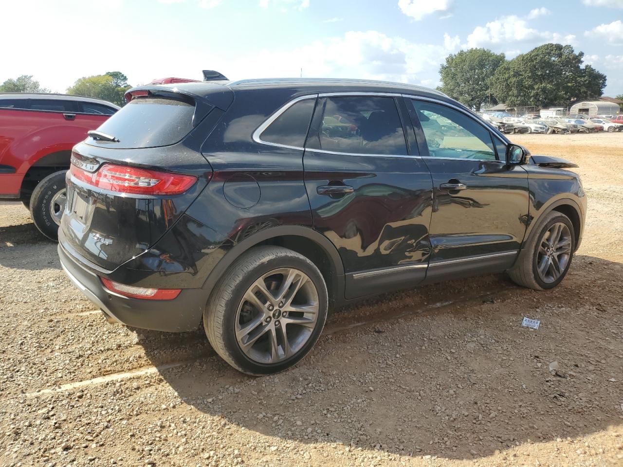Obraz 3 z 2017 LINCOLN MKC RESERVE 2017 z VIN 5LMCJ3D94HUL51107