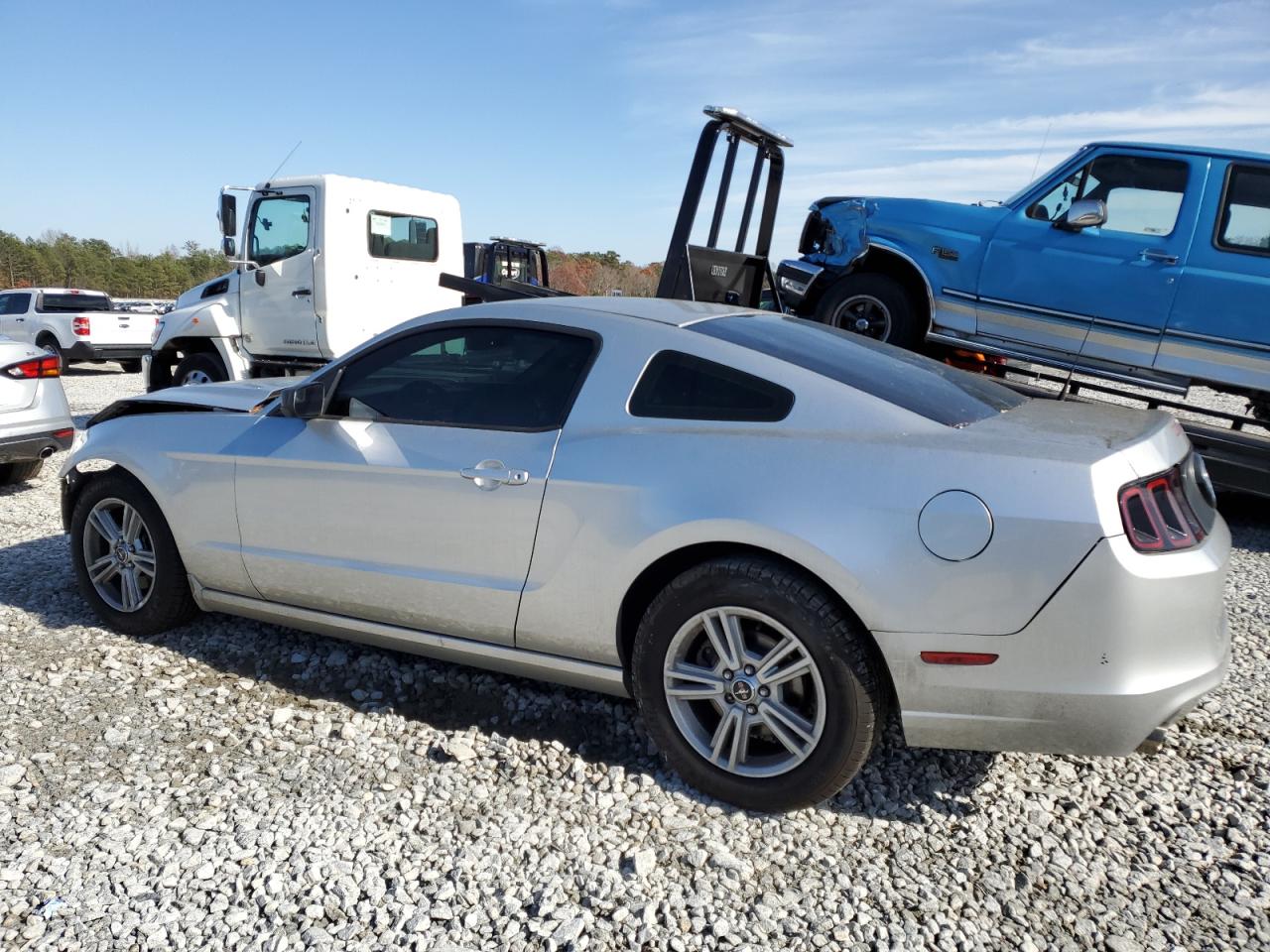 Image 2 of 2014 FORD MUSTANG  2014 with VIN 1ZVBP8AMXE5249367