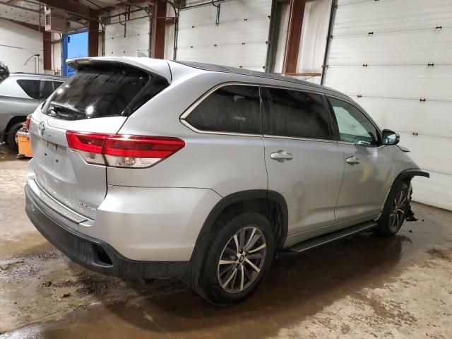 Изображение 3 2017 TOYOTA HIGHLANDER SE 2017 с VIN 5TDJZRFH3HS357595