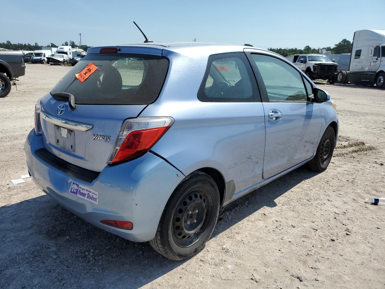 Image 3 of 2012 TOYOTA YARIS  2012 with VIN JTDJTUD3XCD500977