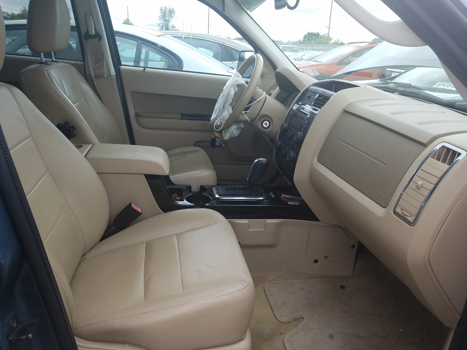 Image 1 of 2011 FORD ESCAPE LIMITED 2011 with VIN 1FMCU9EG0BKC06336