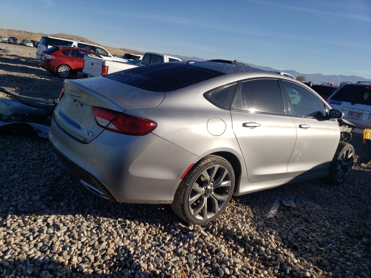 Image 3 of 2015 CHRYSLER 200 S 2015 with VIN 1C3CCCBG8FN642790
