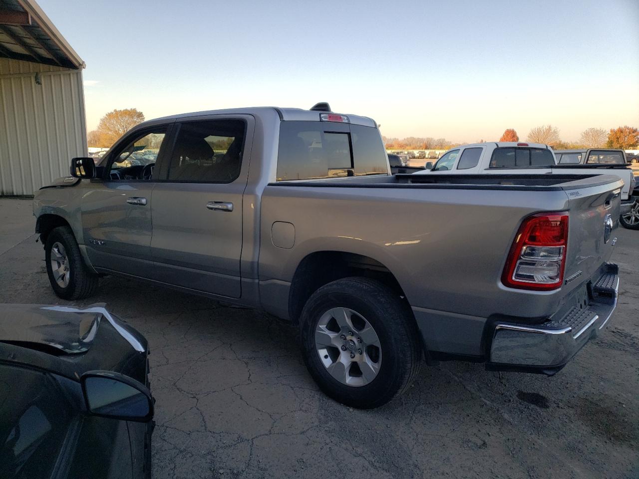 Obraz 2 z 2019 RAM 1500 BIG HORN/LONE STAR 2019 z VIN 1C6RRFFG5KN711839
