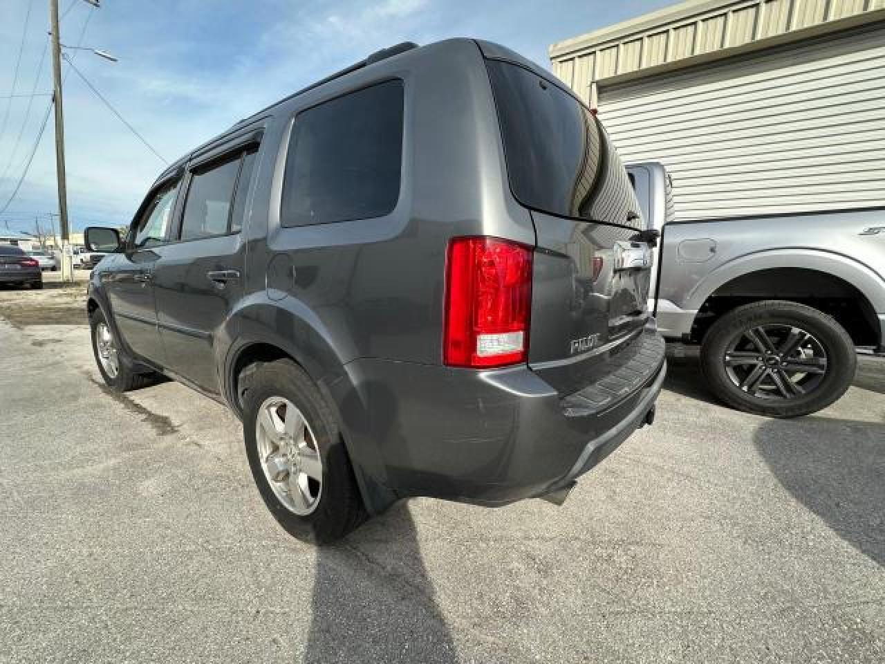 Изображение 3 2011 HONDA PILOT EXL 2011 с VIN 5FNYF4H55BB035792