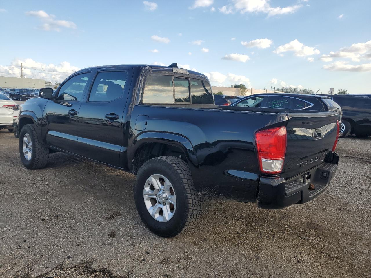 Изображение 2 2016 TOYOTA TACOMA DOUBLE CAB 2016 с VIN 5TFAX5GN1GX065679