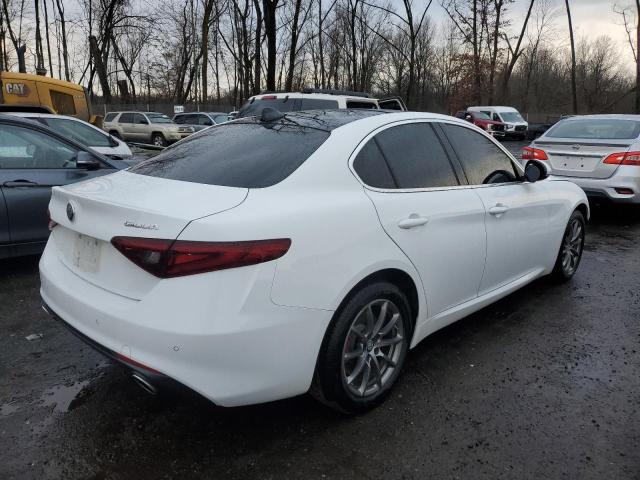 Obraz 3 z 2018 ALFA ROMEO GIULIA Q4 2018 z VIN ZARFAEDN5J7579320