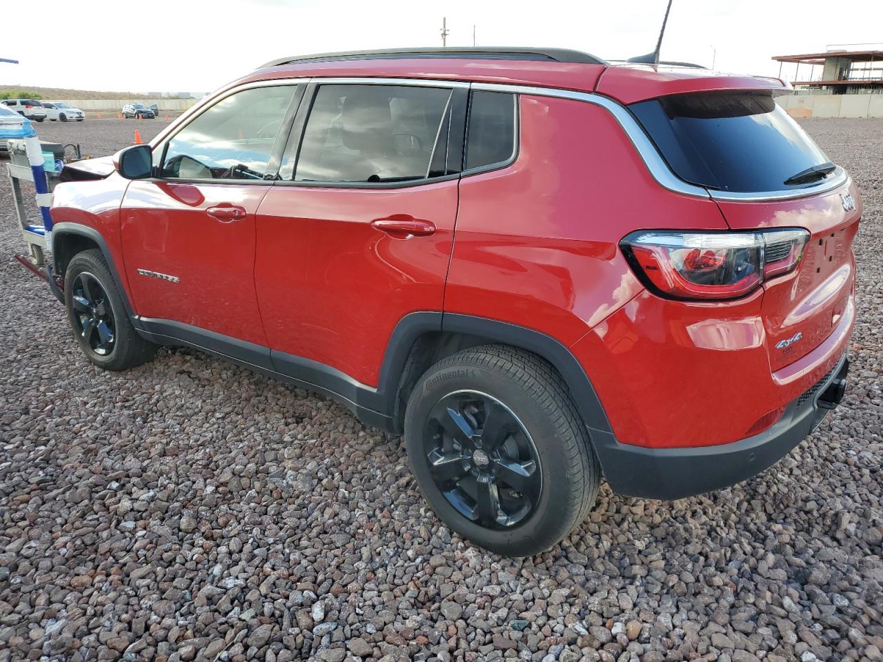 Image 2 of 2019 JEEP COMPASS LATITUDE 2019 with VIN 3C4NJDBB6KT742384