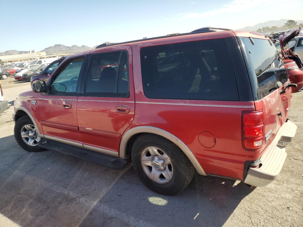 Изображение 2 1999 FORD EXPEDITION  1999 с VIN 1FMRU17L2XLA06615