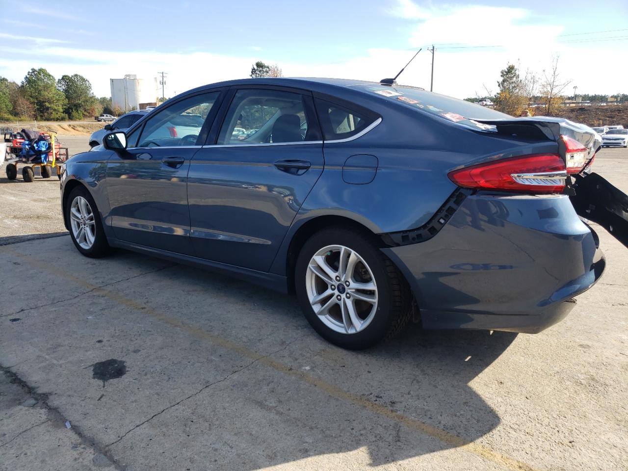 Image 2 of 2018 FORD FUSION SE 2018 with VIN 3FA6P0H74JR129387
